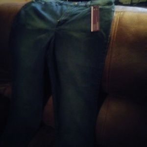 Gloria Vanderbilt jeans